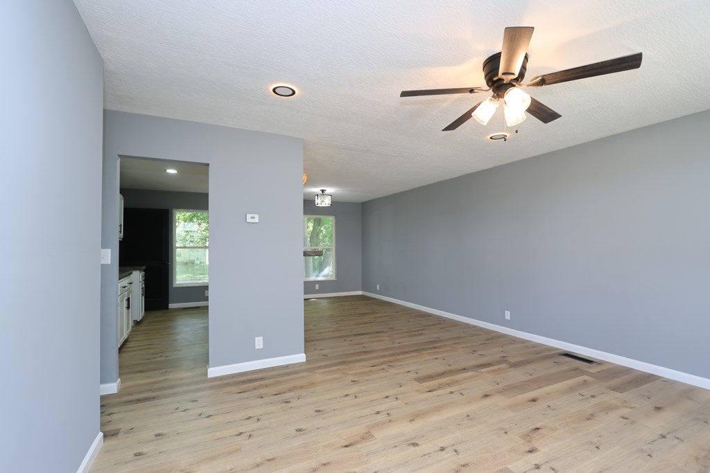 452 Daisy Street, Mansfield, Ohio 44903, 3 Bedrooms Bedrooms, ,1 BathroomBathrooms,Residential,For Sale,Daisy Street,9069291