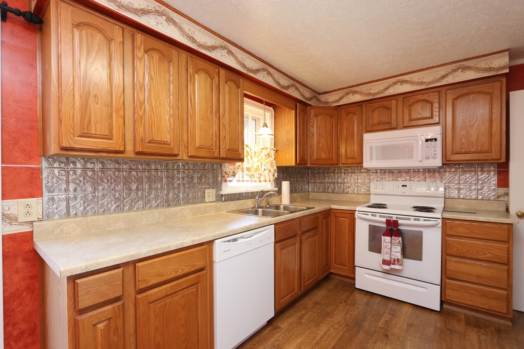 903 Mayflower Avenue, Mansfield, Ohio 44905, 2 Bedrooms Bedrooms, ,1 BathroomBathrooms,Residential,For Sale,Mayflower Avenue,9069297