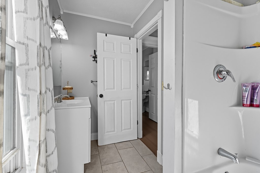 620 S Myrtle Avenue, Willard, Ohio 44890, 3 Bedrooms Bedrooms, ,2 BathroomsBathrooms,Residential,For Sale,Myrtle Avenue,9069304
