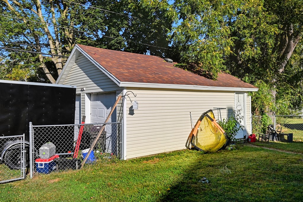 620 S Myrtle Avenue, Willard, Ohio 44890, 3 Bedrooms Bedrooms, ,2 BathroomsBathrooms,Residential,For Sale,Myrtle Avenue,9069304