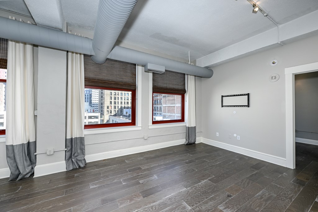 750 E Prospect Avenue Unit 506, Cleveland, Ohio 44115, 1 Bedroom Bedrooms, ,1 BathroomBathrooms,Residential,For Sale,Prospect Avenue Unit 506,9069316