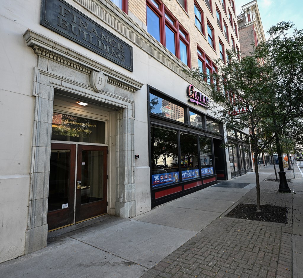 750 E Prospect Avenue Unit 506, Cleveland, Ohio 44115, 1 Bedroom Bedrooms, ,1 BathroomBathrooms,Residential,For Sale,Prospect Avenue Unit 506,9069316