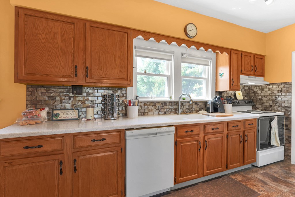 5030 State Route 98, Bucyrus, Ohio 44820, 3 Bedrooms Bedrooms, ,2 BathroomsBathrooms,Residential,For Sale,State Route 98,9069343