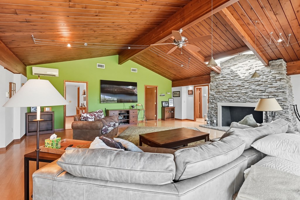 3362 Possum Run Road, Mansfield, Ohio 44903, 4 Bedrooms Bedrooms, ,4 BathroomsBathrooms,Residential,For Sale,Possum Run Road,9069357