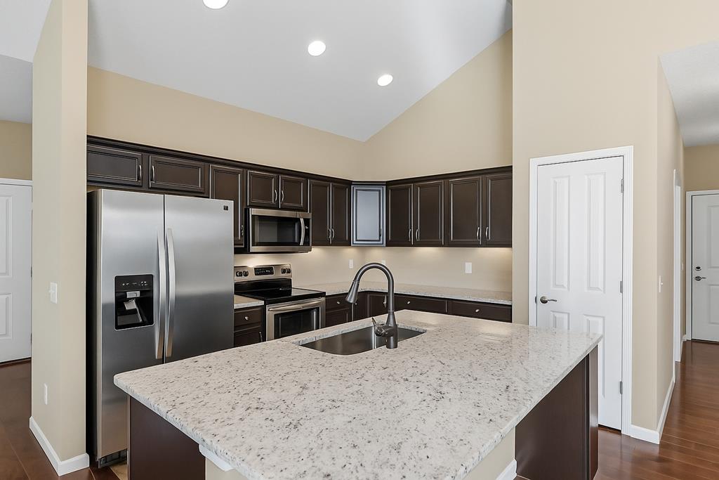 1314 Bridgewater Way North, Mansfield, Ohio 44906, 2 Bedrooms Bedrooms, ,2 BathroomsBathrooms,Residential,For Sale,Bridgewater Way North,9069366