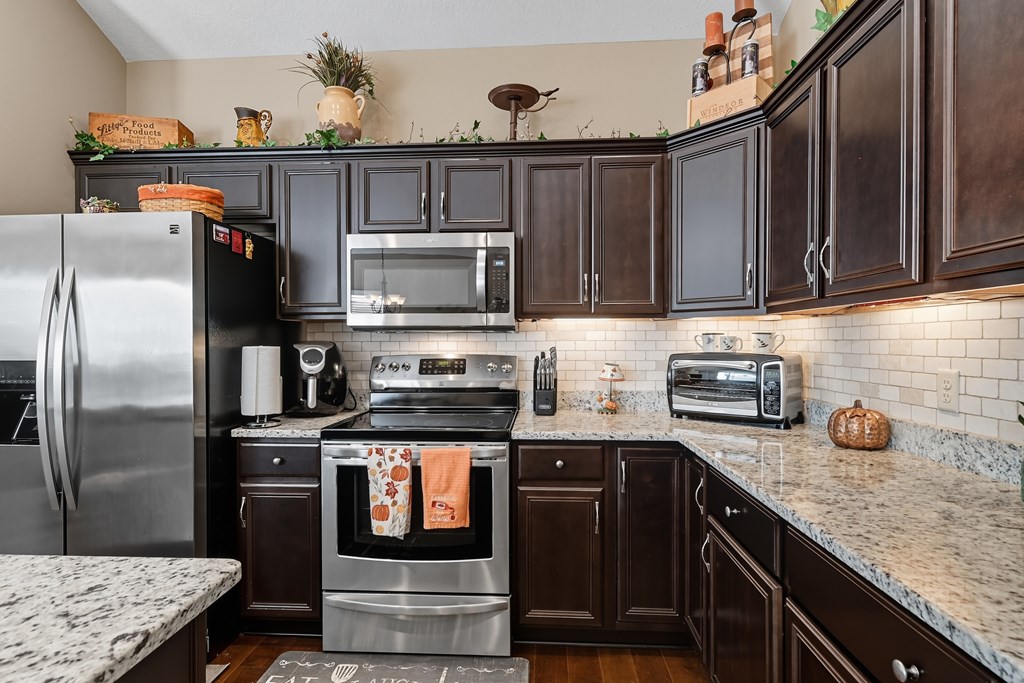 1314 Bridgewater Way North, Mansfield, Ohio 44906, 2 Bedrooms Bedrooms, ,2 BathroomsBathrooms,Residential,For Sale,Bridgewater Way North,9069366