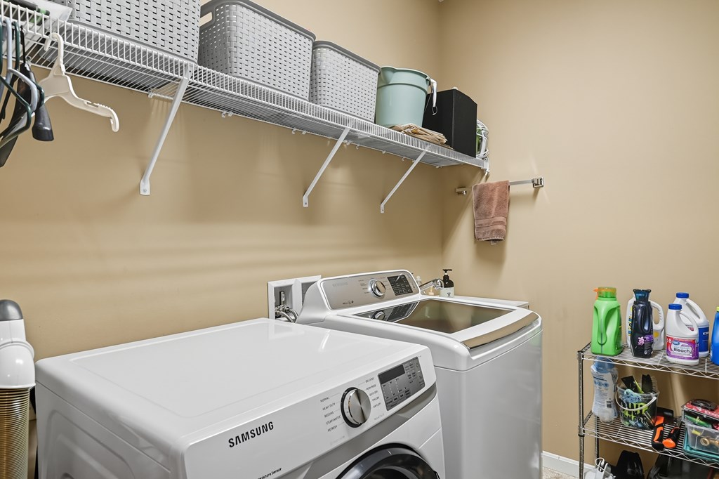 1314 Bridgewater Way North, Mansfield, Ohio 44906, 2 Bedrooms Bedrooms, ,2 BathroomsBathrooms,Residential,For Sale,Bridgewater Way North,9069366