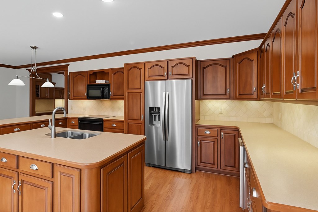 147 Erie Street, Galion, Ohio 44833, 4 Bedrooms Bedrooms, ,2 BathroomsBathrooms,Residential,For Sale,Erie Street,9069368