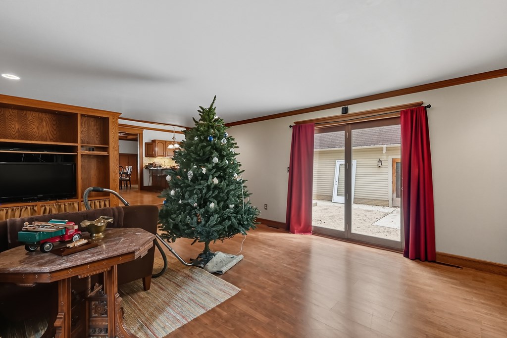 147 Erie Street, Galion, Ohio 44833, 4 Bedrooms Bedrooms, ,2 BathroomsBathrooms,Residential,For Sale,Erie Street,9069368