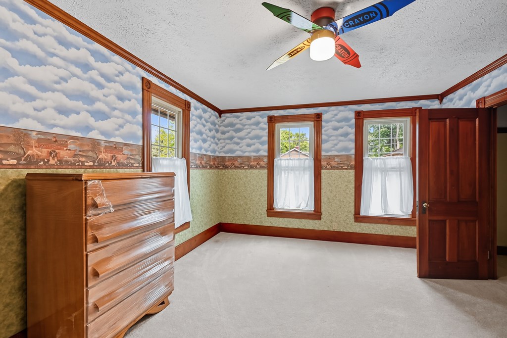 147 Erie Street, Galion, Ohio 44833, 4 Bedrooms Bedrooms, ,2 BathroomsBathrooms,Residential,For Sale,Erie Street,9069368