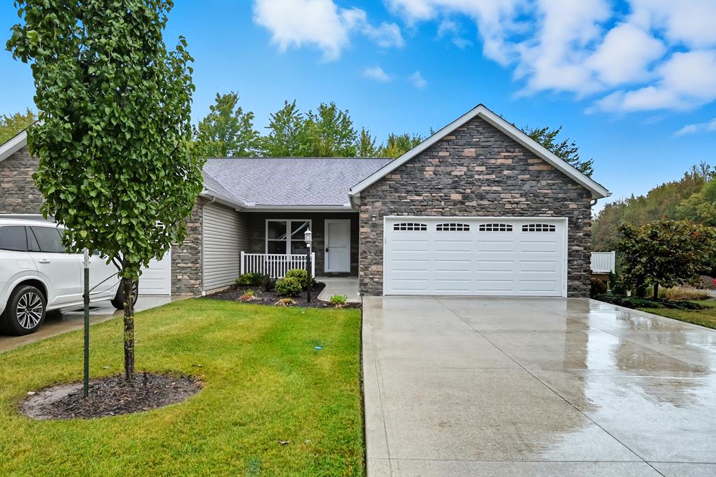 2010 Teakwood Drive, Ontario, Ohio 44906, 3 Bedrooms Bedrooms, ,2 BathroomsBathrooms,Residential,For Sale,Teakwood Drive,9069374