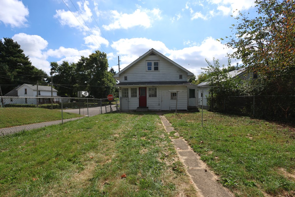 311 Auburn Street, Mansfield, Ohio 44902, 3 Bedrooms Bedrooms, ,3 BathroomsBathrooms,Residential,For Sale,Auburn Street,9069380