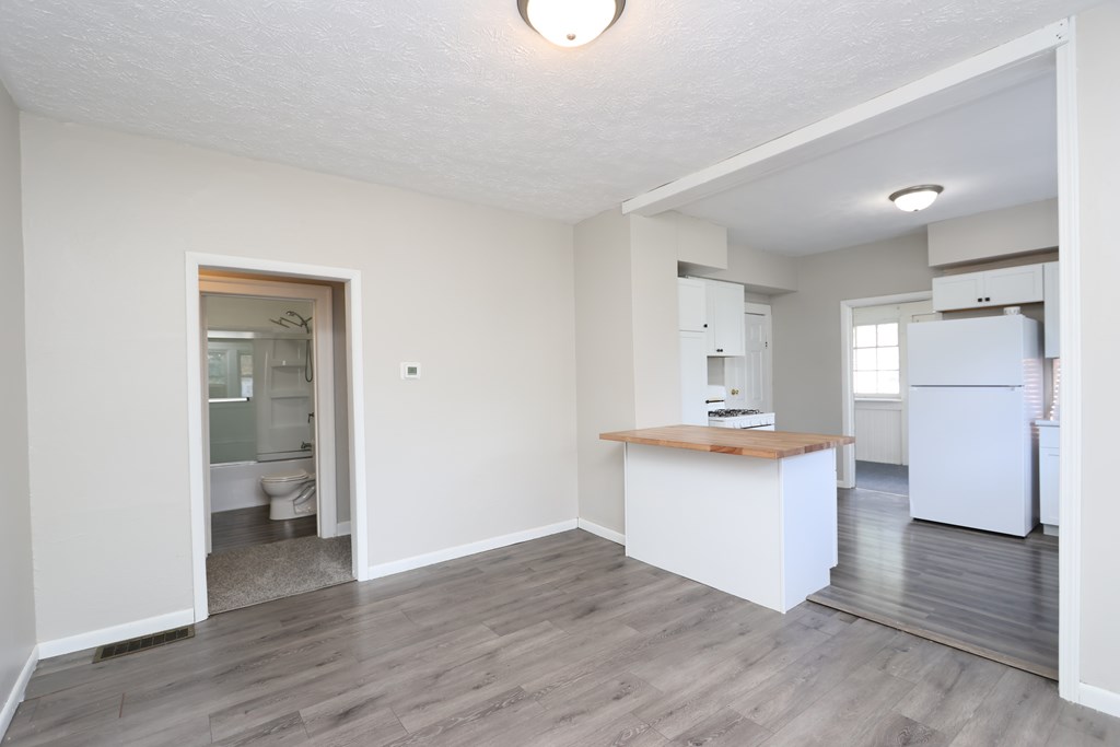 311 Auburn Street, Mansfield, Ohio 44902, 3 Bedrooms Bedrooms, ,3 BathroomsBathrooms,Residential,For Sale,Auburn Street,9069380