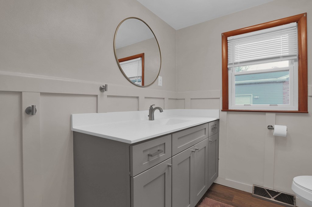 24 Sunset Drive, Shelby, Ohio 44875, 3 Bedrooms Bedrooms, ,1 BathroomBathrooms,Residential,For Sale,Sunset Drive,9069405