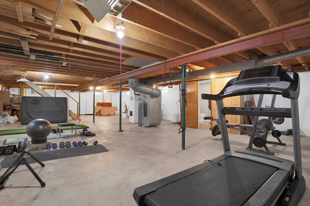 24 Sunset Drive, Shelby, Ohio 44875, 3 Bedrooms Bedrooms, ,1 BathroomBathrooms,Residential,For Sale,Sunset Drive,9069405