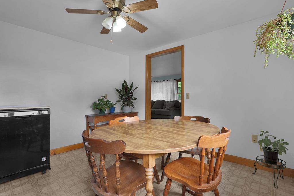 24 Sunset Drive, Shelby, Ohio 44875, 3 Bedrooms Bedrooms, ,1 BathroomBathrooms,Residential,For Sale,Sunset Drive,9069405