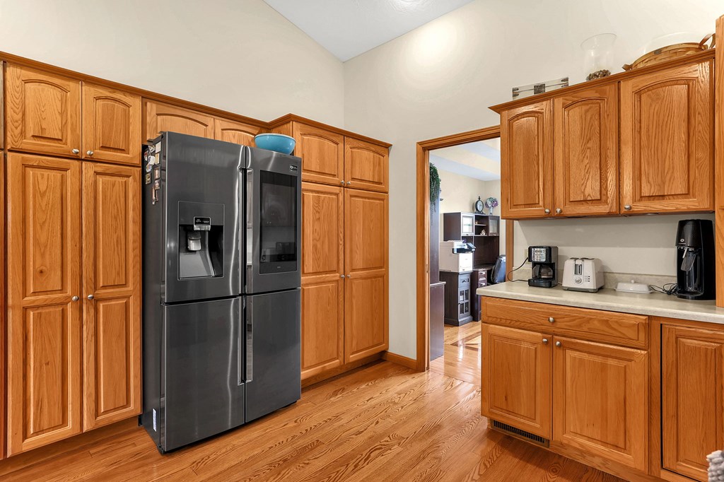 33 Longitude Drive, Mount Vernon, Ohio 43050, 4 Bedrooms Bedrooms, ,3 BathroomsBathrooms,Residential,For Sale,Longitude Drive,9069406
