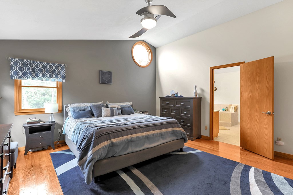 33 Longitude Drive, Mount Vernon, Ohio 43050, 4 Bedrooms Bedrooms, ,3 BathroomsBathrooms,Residential,For Sale,Longitude Drive,9069406