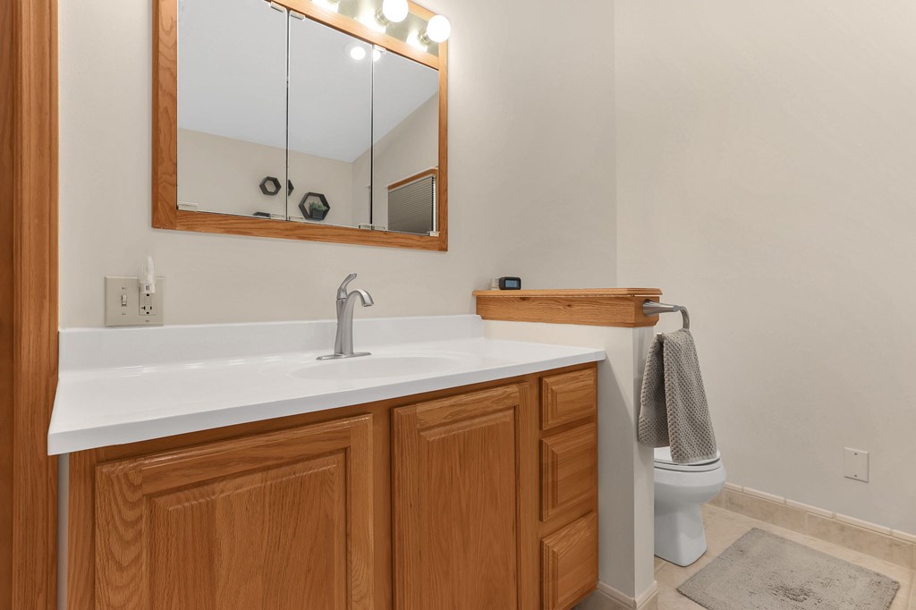 33 Longitude Drive, Mount Vernon, Ohio 43050, 4 Bedrooms Bedrooms, ,3 BathroomsBathrooms,Residential,For Sale,Longitude Drive,9069406