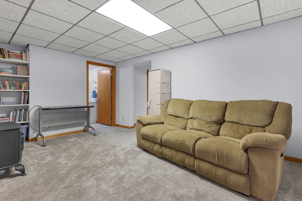 33 Longitude Drive, Mount Vernon, Ohio 43050, 4 Bedrooms Bedrooms, ,3 BathroomsBathrooms,Residential,For Sale,Longitude Drive,9069406