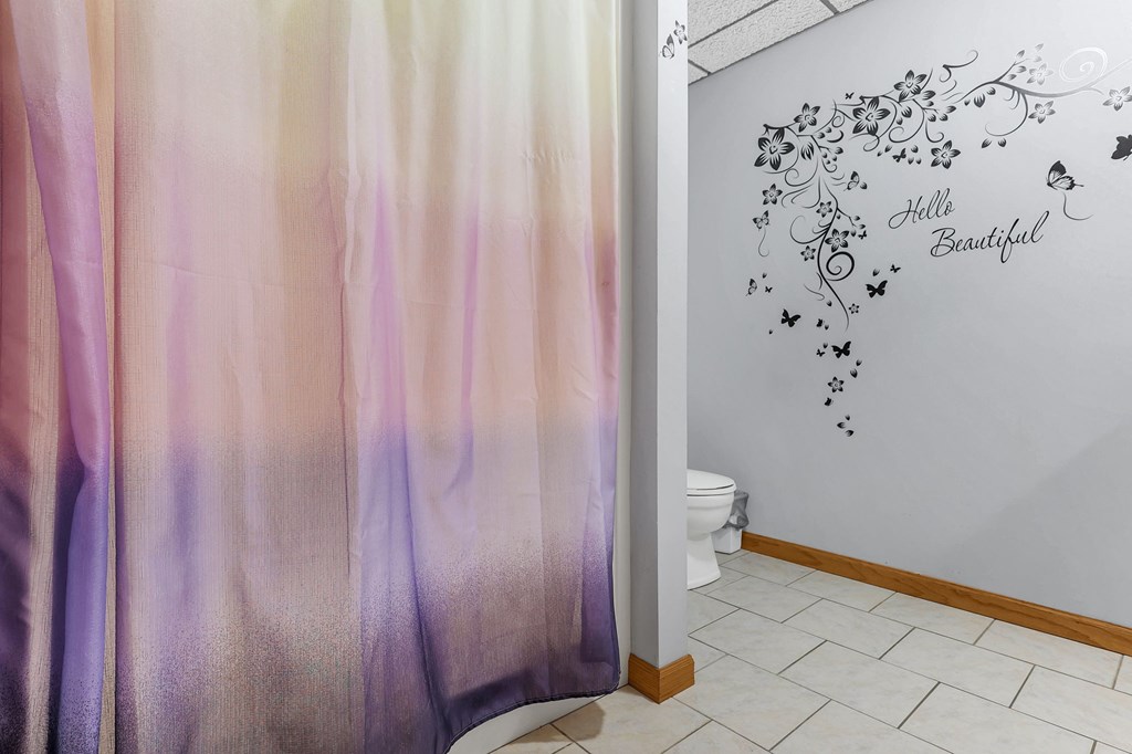 33 Longitude Drive, Mount Vernon, Ohio 43050, 4 Bedrooms Bedrooms, ,3 BathroomsBathrooms,Residential,For Sale,Longitude Drive,9069406