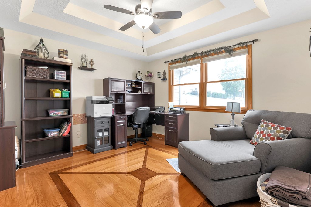33 Longitude Drive, Mount Vernon, Ohio 43050, 4 Bedrooms Bedrooms, ,3 BathroomsBathrooms,Residential,For Sale,Longitude Drive,9069406