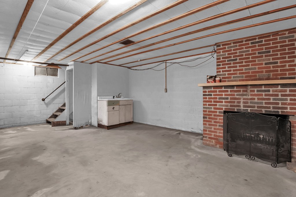 1910 Crider Road, Mansfield, Ohio 44903, 2 Bedrooms Bedrooms, ,1 BathroomBathrooms,Residential,For Sale,Crider Road,9069409