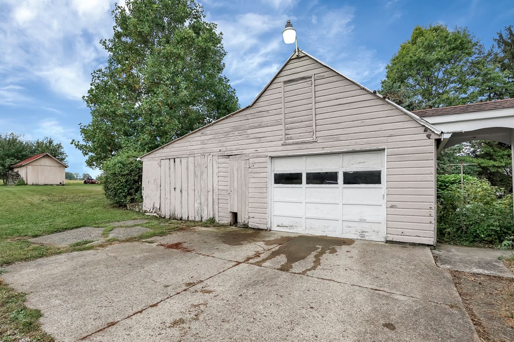 1910 Crider Road, Mansfield, Ohio 44903, 2 Bedrooms Bedrooms, ,1 BathroomBathrooms,Residential,For Sale,Crider Road,9069409