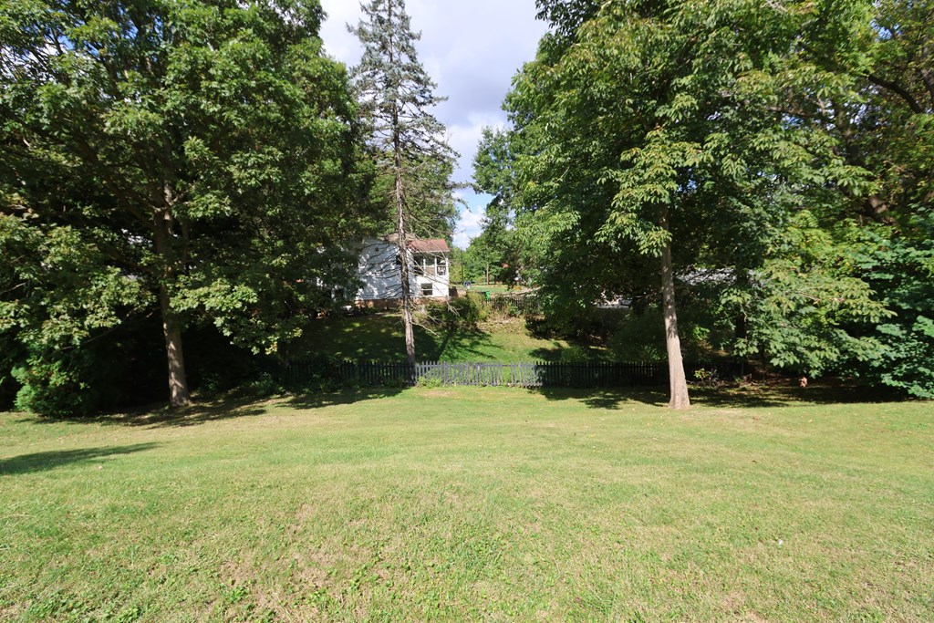 846 Thorne Avenue, Wooster, Ohio 44691, 4 Bedrooms Bedrooms, ,2 BathroomsBathrooms,Residential,For Sale,Thorne Avenue,9069410