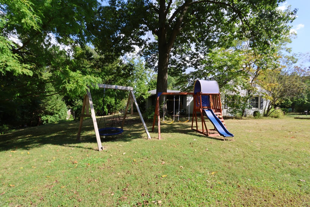 846 Thorne Avenue, Wooster, Ohio 44691, 4 Bedrooms Bedrooms, ,2 BathroomsBathrooms,Residential,For Sale,Thorne Avenue,9069410