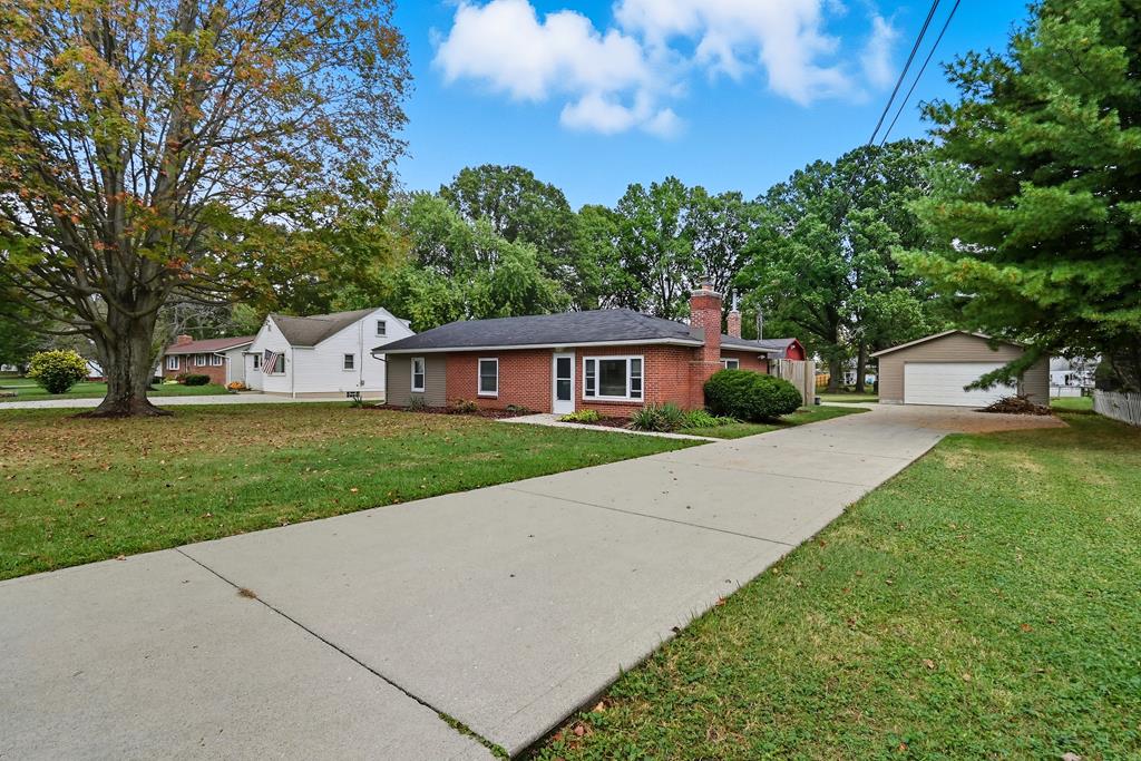 99 Scotland Blvd, Mansfield, Ohio 44906, 3 Bedrooms Bedrooms, ,1 BathroomBathrooms,Residential,For Sale,Scotland Blvd,9069412