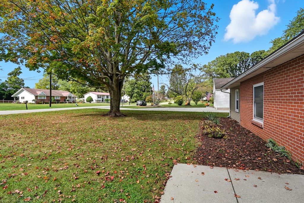 99 Scotland Blvd, Mansfield, Ohio 44906, 3 Bedrooms Bedrooms, ,1 BathroomBathrooms,Residential,For Sale,Scotland Blvd,9069412