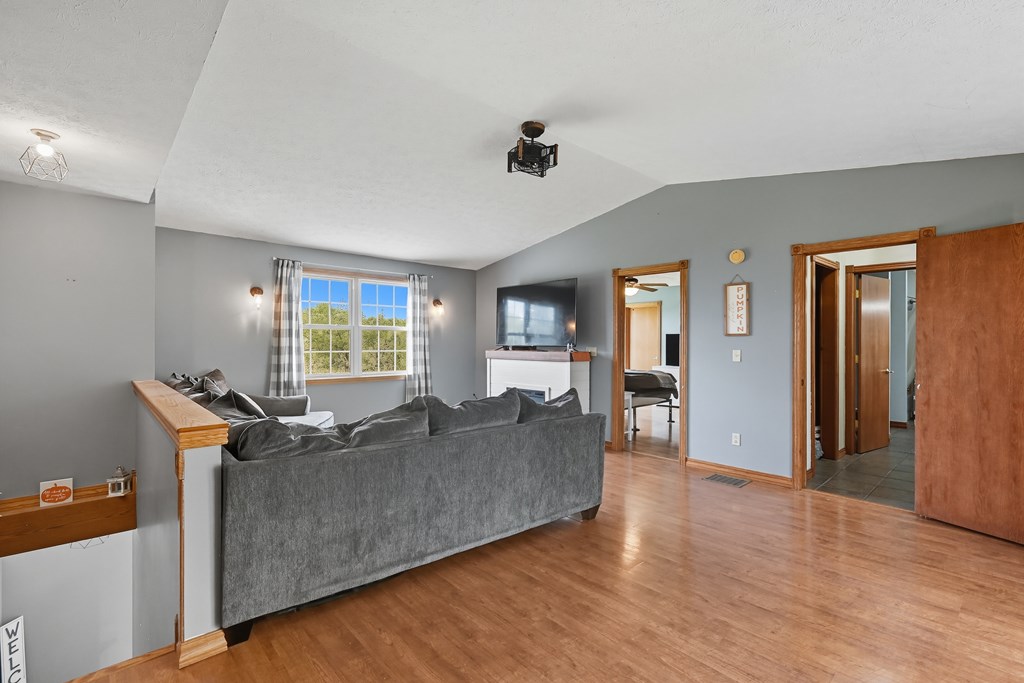 4976 Plymouth Springmill Road, Shelby, Ohio 44875, 3 Bedrooms Bedrooms, ,2 BathroomsBathrooms,Residential,For Sale,Plymouth Springmill Road,9069413