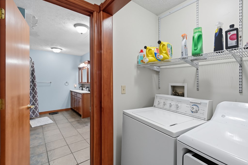 4976 Plymouth Springmill Road, Shelby, Ohio 44875, 3 Bedrooms Bedrooms, ,2 BathroomsBathrooms,Residential,For Sale,Plymouth Springmill Road,9069413