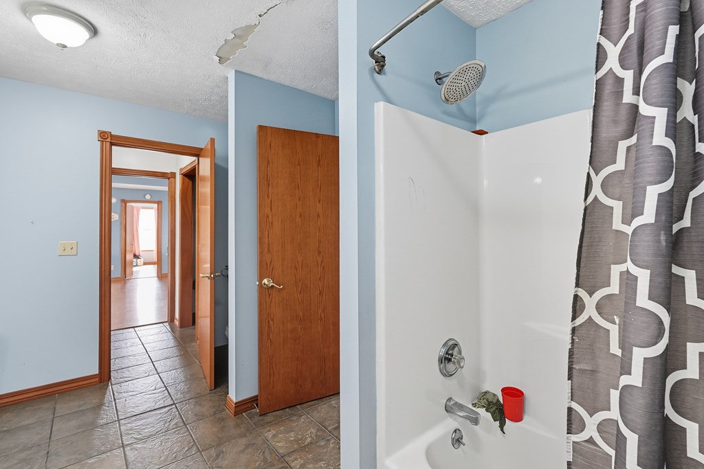 4976 Plymouth Springmill Road, Shelby, Ohio 44875, 3 Bedrooms Bedrooms, ,2 BathroomsBathrooms,Residential,For Sale,Plymouth Springmill Road,9069413