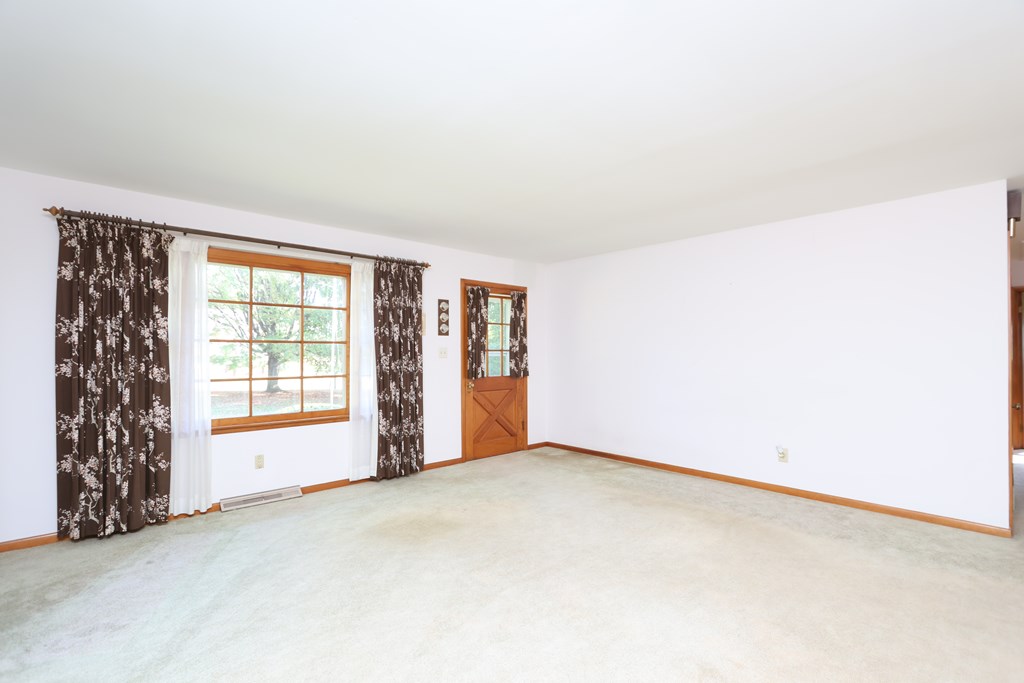 4451 Beam Road, Crestline, Ohio 44827, 3 Bedrooms Bedrooms, ,2 BathroomsBathrooms,Residential,For Sale,Beam Road,9069436