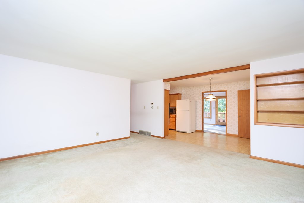 4451 Beam Road, Crestline, Ohio 44827, 3 Bedrooms Bedrooms, ,2 BathroomsBathrooms,Residential,For Sale,Beam Road,9069436