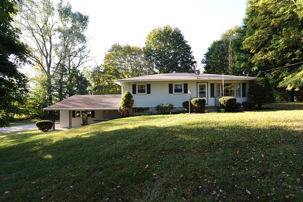 4451 Beam Road, Crestline, Ohio 44827, 3 Bedrooms Bedrooms, ,2 BathroomsBathrooms,Residential,For Sale,Beam Road,9069436