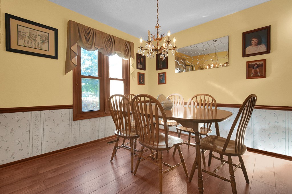 452 Plankton Place, Columbus, Ohio 43213, 3 Bedrooms Bedrooms, ,1 BathroomBathrooms,Residential,For Sale,Plankton Place,9069437