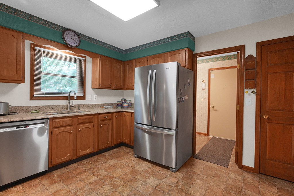452 Plankton Place, Columbus, Ohio 43213, 3 Bedrooms Bedrooms, ,1 BathroomBathrooms,Residential,For Sale,Plankton Place,9069437