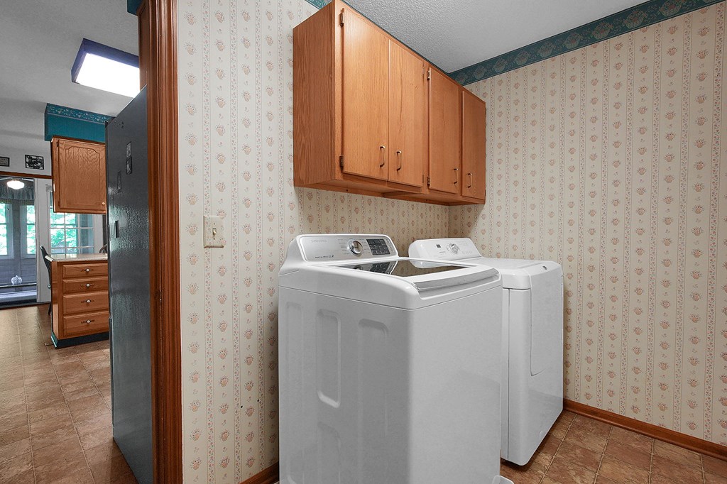452 Plankton Place, Columbus, Ohio 43213, 3 Bedrooms Bedrooms, ,1 BathroomBathrooms,Residential,For Sale,Plankton Place,9069437
