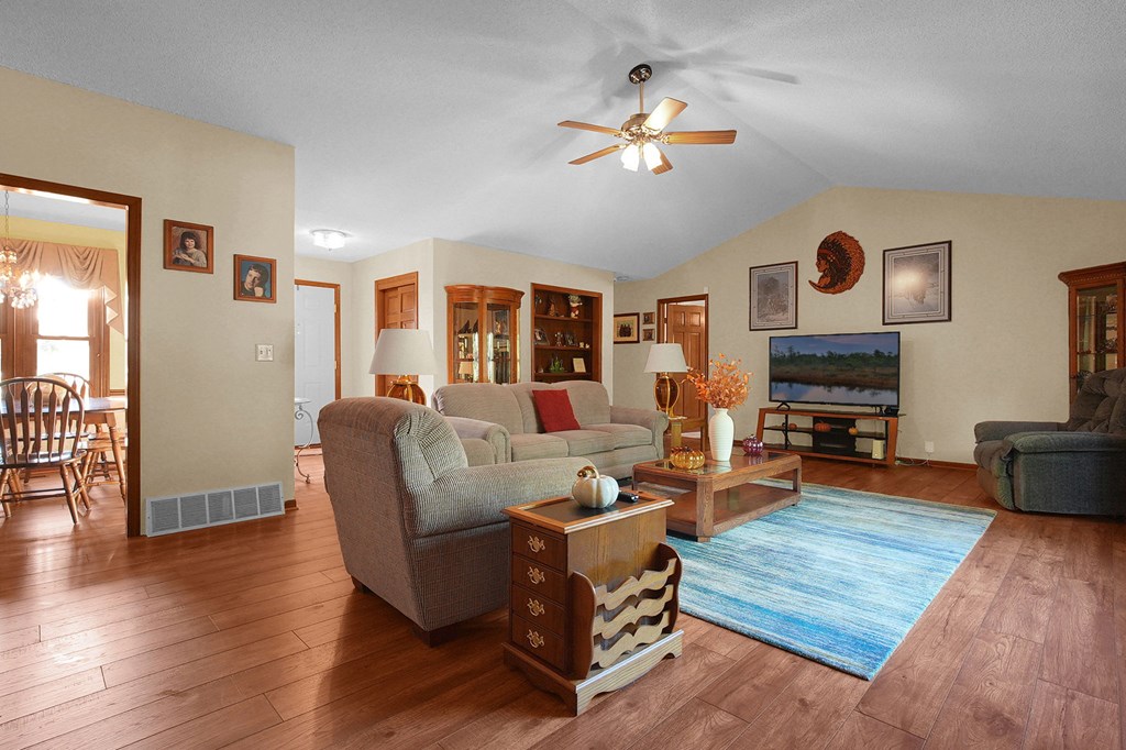 452 Plankton Place, Columbus, Ohio 43213, 3 Bedrooms Bedrooms, ,1 BathroomBathrooms,Residential,For Sale,Plankton Place,9069437