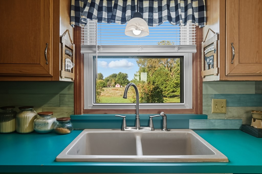 1260 Thrush Road, Crestline, Ohio 44827, 5 Bedrooms Bedrooms, ,2 BathroomsBathrooms,Residential,For Sale,Thrush Road,9069453