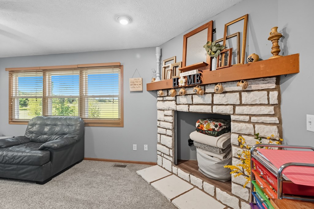 1260 Thrush Road, Crestline, Ohio 44827, 5 Bedrooms Bedrooms, ,2 BathroomsBathrooms,Residential,For Sale,Thrush Road,9069453