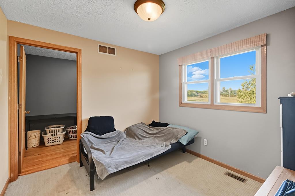 1260 Thrush Road, Crestline, Ohio 44827, 5 Bedrooms Bedrooms, ,2 BathroomsBathrooms,Residential,For Sale,Thrush Road,9069453