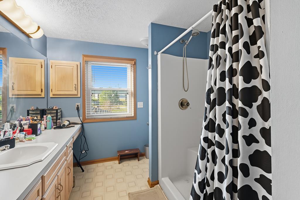 1260 Thrush Road, Crestline, Ohio 44827, 5 Bedrooms Bedrooms, ,2 BathroomsBathrooms,Residential,For Sale,Thrush Road,9069453