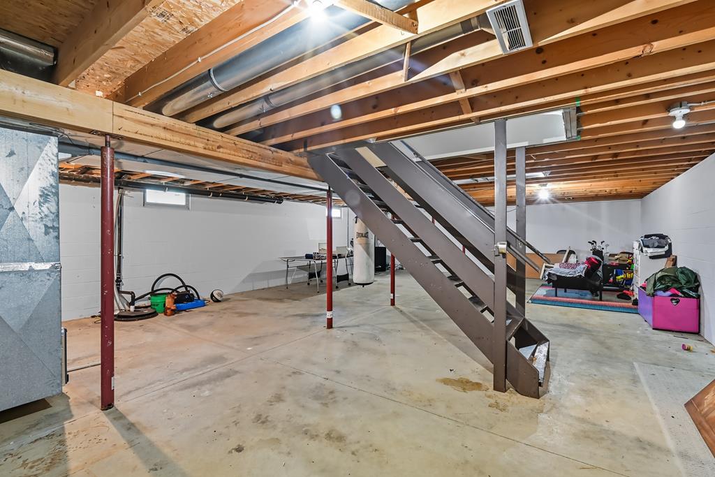 1260 Thrush Road, Crestline, Ohio 44827, 5 Bedrooms Bedrooms, ,2 BathroomsBathrooms,Residential,For Sale,Thrush Road,9069453