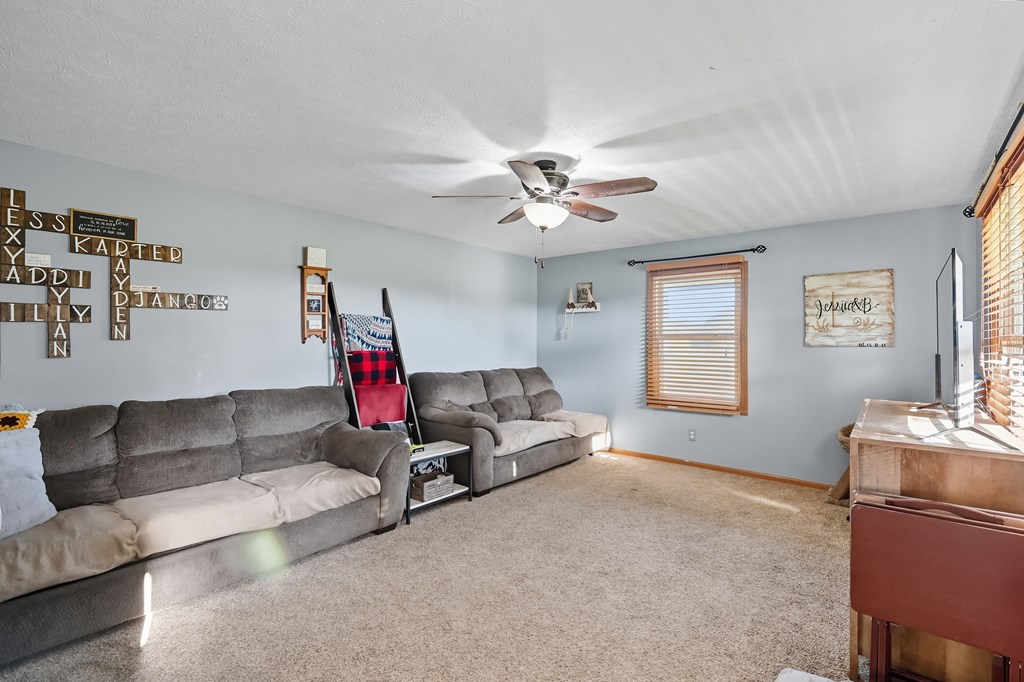 1260 Thrush Road, Crestline, Ohio 44827, 5 Bedrooms Bedrooms, ,2 BathroomsBathrooms,Residential,For Sale,Thrush Road,9069453