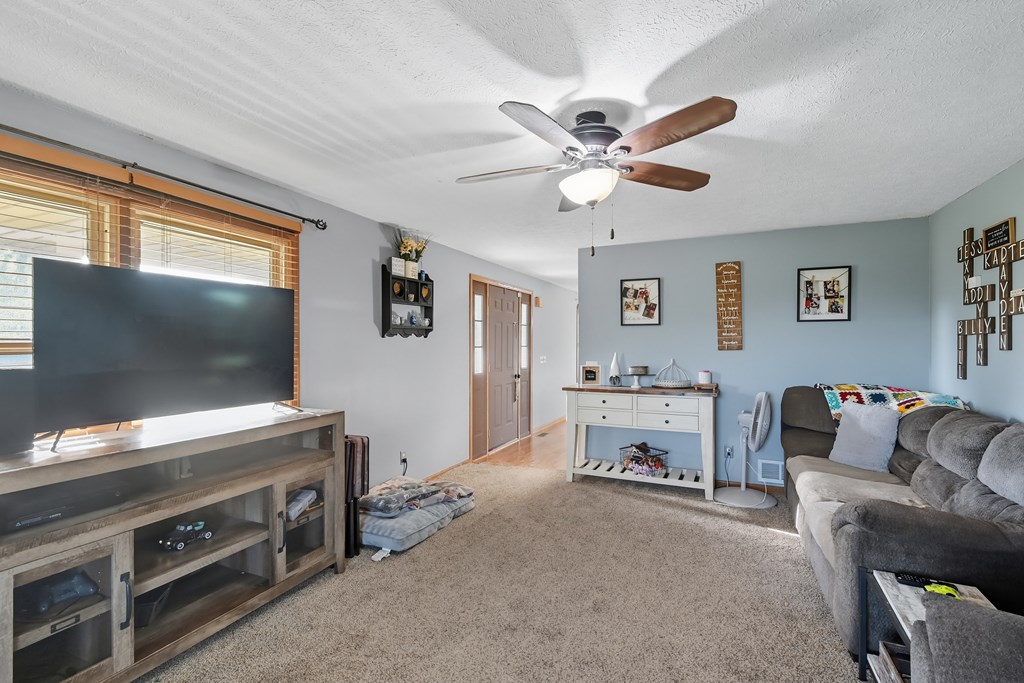 1260 Thrush Road, Crestline, Ohio 44827, 5 Bedrooms Bedrooms, ,2 BathroomsBathrooms,Residential,For Sale,Thrush Road,9069453