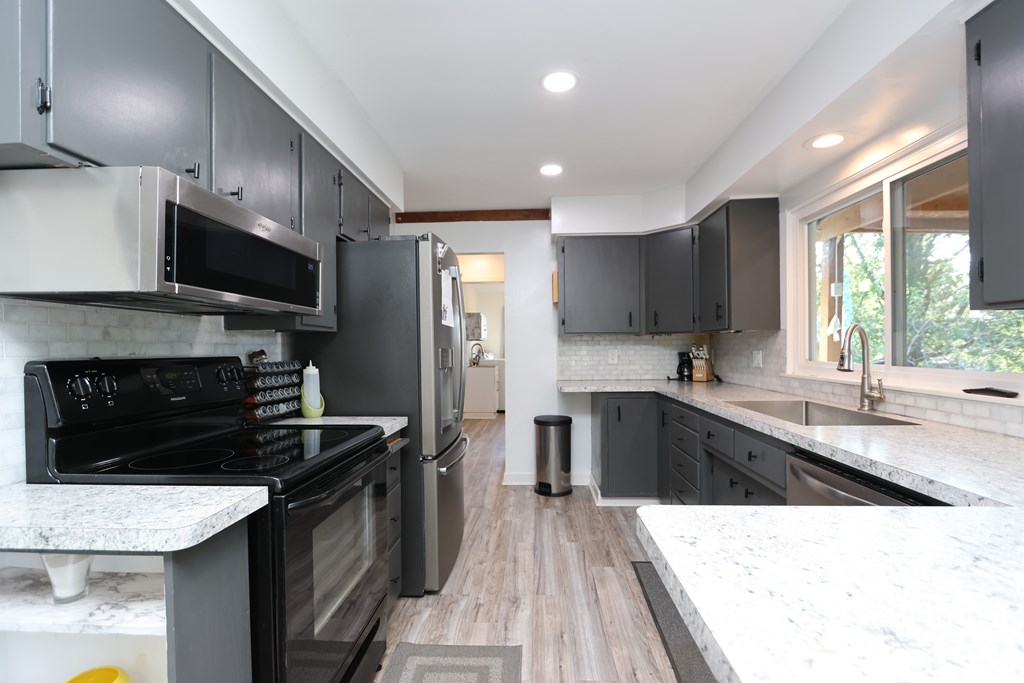 561 Morrison Avenue, Lexington, Ohio 44904, 3 Bedrooms Bedrooms, ,1 BathroomBathrooms,Residential,For Sale,Morrison Avenue,9069456